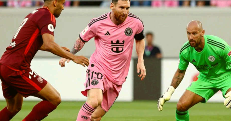 Gabriel Milito bảo vệ Luis Romo sau sai lầm trước Querétaro: 'Đó không phải lỗi của cậu ấy'