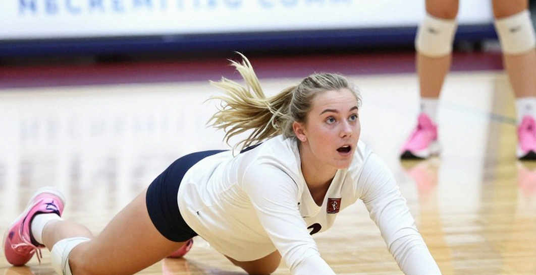 Ba mươi năm giải thưởng MOP bóng chuyền nữ NCAA: Vị trí libero, đường ống bãi biển và những cái tên không ai nhớ Ba mươi năm giải thưởng MOP bóng chuyền nữ NCAA: Vị trí libero, đường ống bãi biển và những cái tên không ai nhớ
