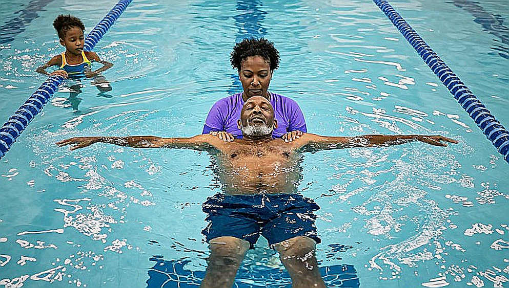 Between Two Lines: How Elite Football Is Now Learning Technique From Track and Field and Swimming Between Two Lines: How Elite Football Is Now Learning Technique From Track and Field and Swimming