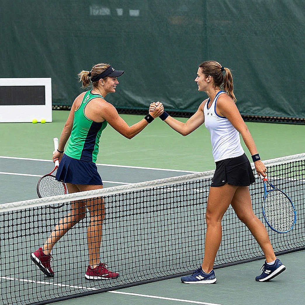 Coco Gauff thắng Camila Osorio tại China Open: Đọc lại tỷ số 7-6(4), 4-6, 6-2 sau ba tuần nghỉ