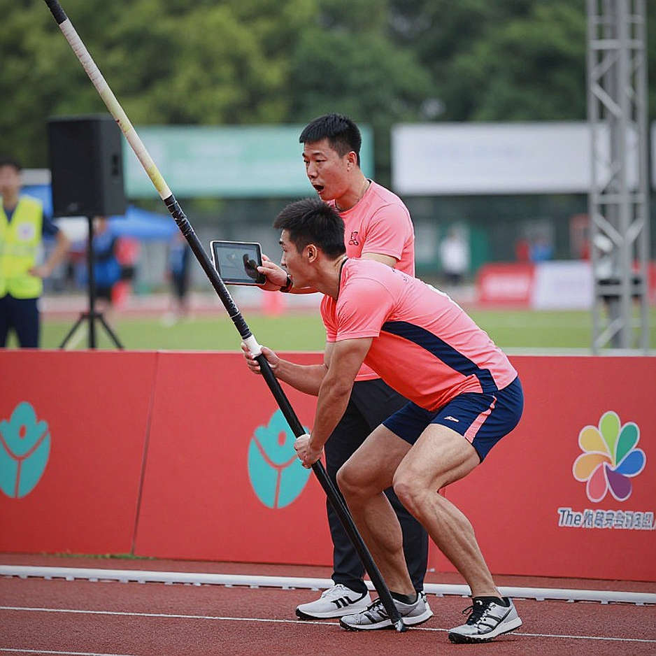 9,90 giây, cột gió trống và câu chuyện bị kể lệch ở đường chạy 100m châu Á