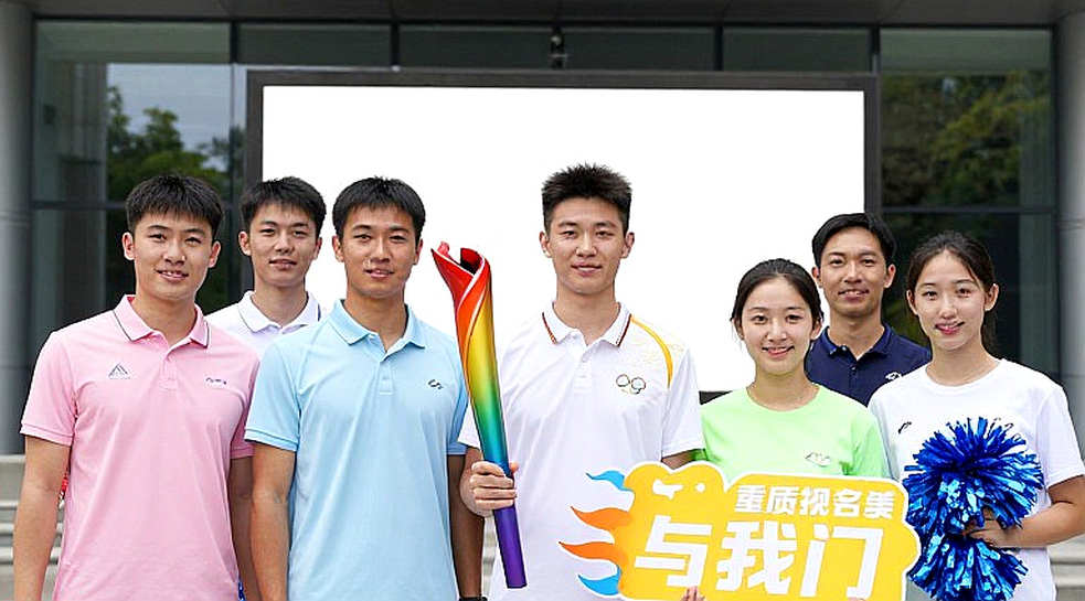 Phòng kế toán định đoạt cuộc đua V.League, không phải phòng thay đồ